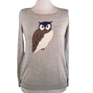 Old Navy softest crew lightweight crew grey sweater with Owl graphic on front